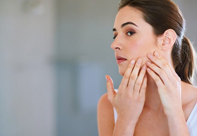 Cum să depășești acnee pe spate, gât și umeri?